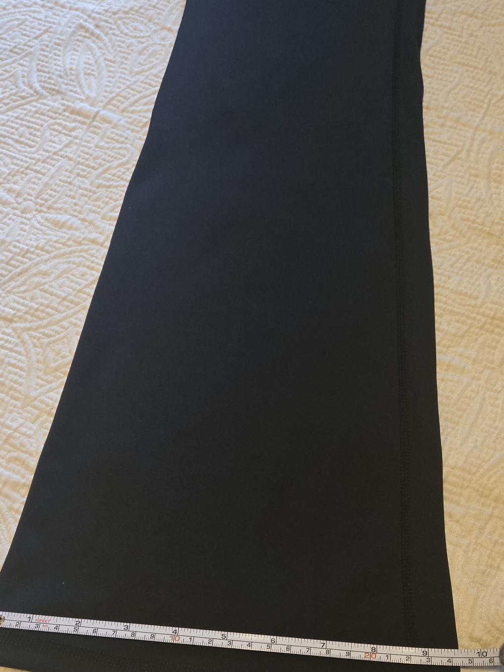 High-Waist Black Flare Leggings - Sleek Everyday Leggings - Picture 5 of 9